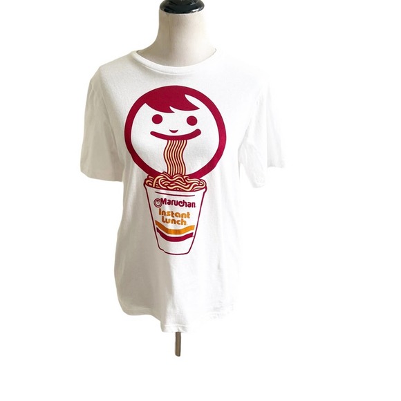 Women's Maruchan Eating Instant Lunch T-Shirt Graphic Tee Size Large -XXL - Picture 1 of 9